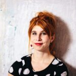 Carline Mohr: Was genau passiert mit meinem Buch, wenn es im Kulturressort landet? Lesen die das überhaupt, bevor sie es zerreißen? Carline Mohr: Was genau passiert mit meinem Buch, wenn es im Kulturressort landet? Lesen die das überhaupt, bevor sie es zerreißen?
